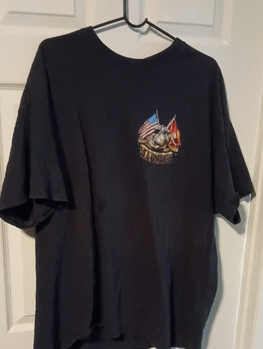 Gildan Black Short-Sleeve Tee with Military Flag Pocket Graphic